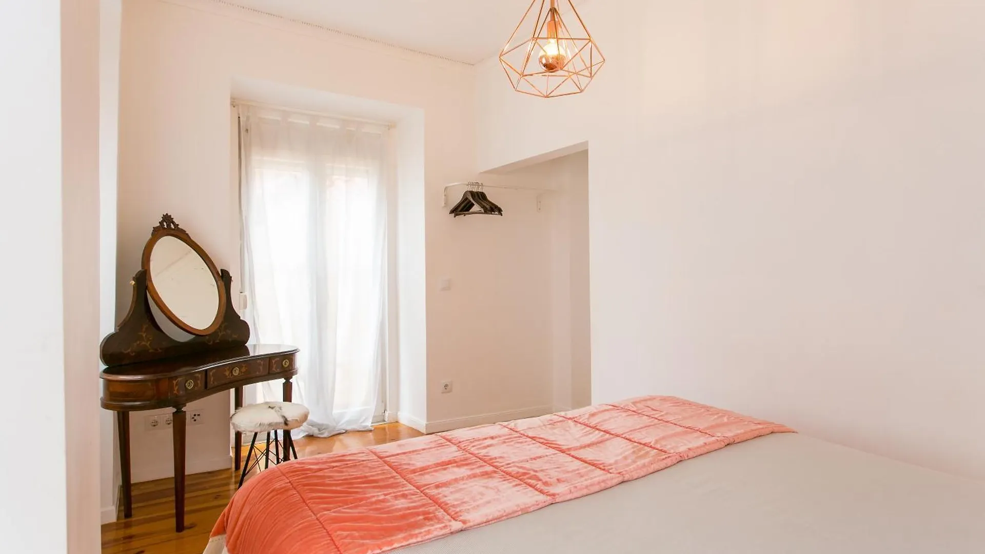 Principe Real Beautiful 3 Bedroom Flat Lissabon Apartment