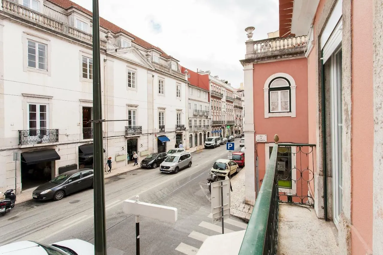 Principe Real Beautiful 3 Bedroom Flat Lissabon