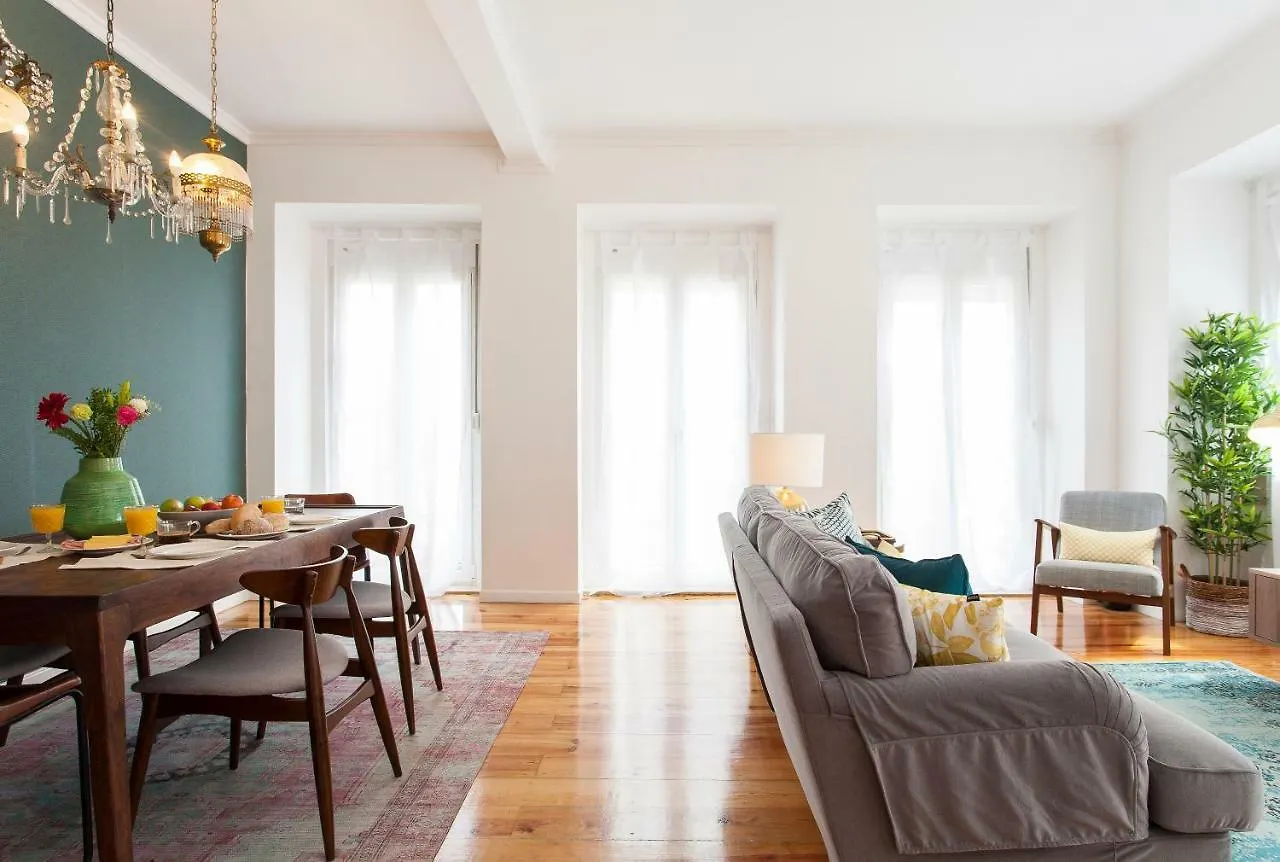 Principe Real Beautiful 3 Bedroom Flat Lissabon 0*,  Portugal